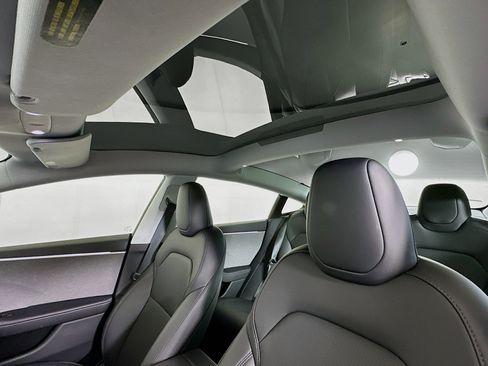 Used 2025 Tesla Model 3 Long Range RWD image 24