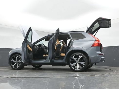 Used 2023 Volvo XC60 B5 Ultimate w/ Climate Package FWD image 52