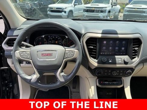 Used 2022 GMC Acadia Denali w/ Denali Ultimate Package FWD image 19