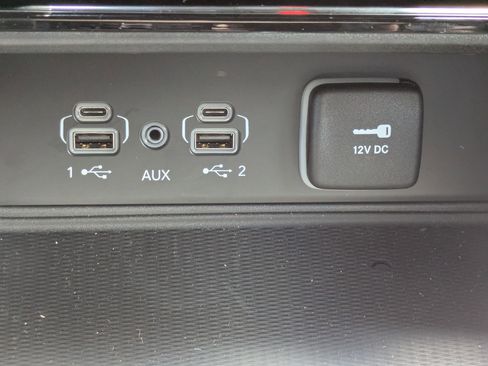 New 2025 Jeep Grand Cherokee Laredo X w/ Luxury Tech Group I image 21