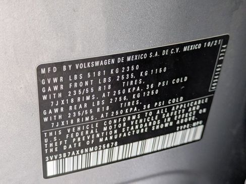 Used 2022 Volkswagen Tiguan SE FWD image 22