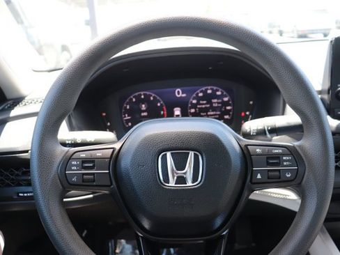 Certified 2025 Honda Accord LX image 18