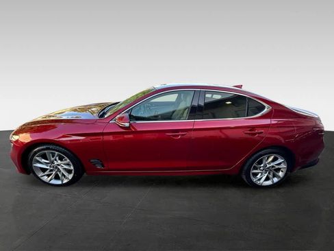 Used 2022 Genesis G70 2.0T RWD image 3