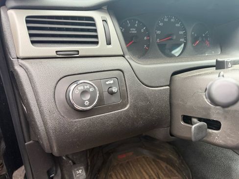 Used 2009 Chevrolet Impala Police FWD image 17