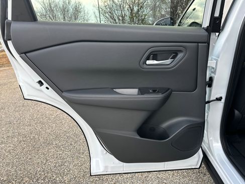 New 2026 Nissan Rogue SV image 22