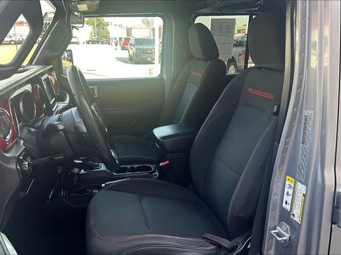 Used 2018 Jeep Wrangler Unlimited Rubicon image 23