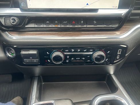 Used 2023 Chevrolet Silverado 1500 RST image 31