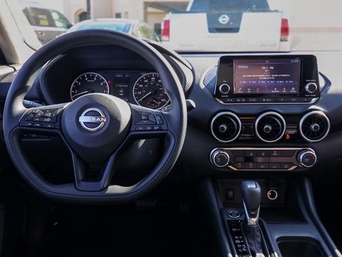 Used 2025 Nissan Sentra S image 21