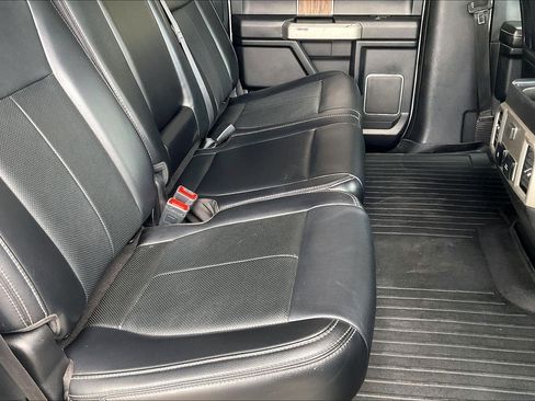 Used 2019 Ford F150 Lariat image 18