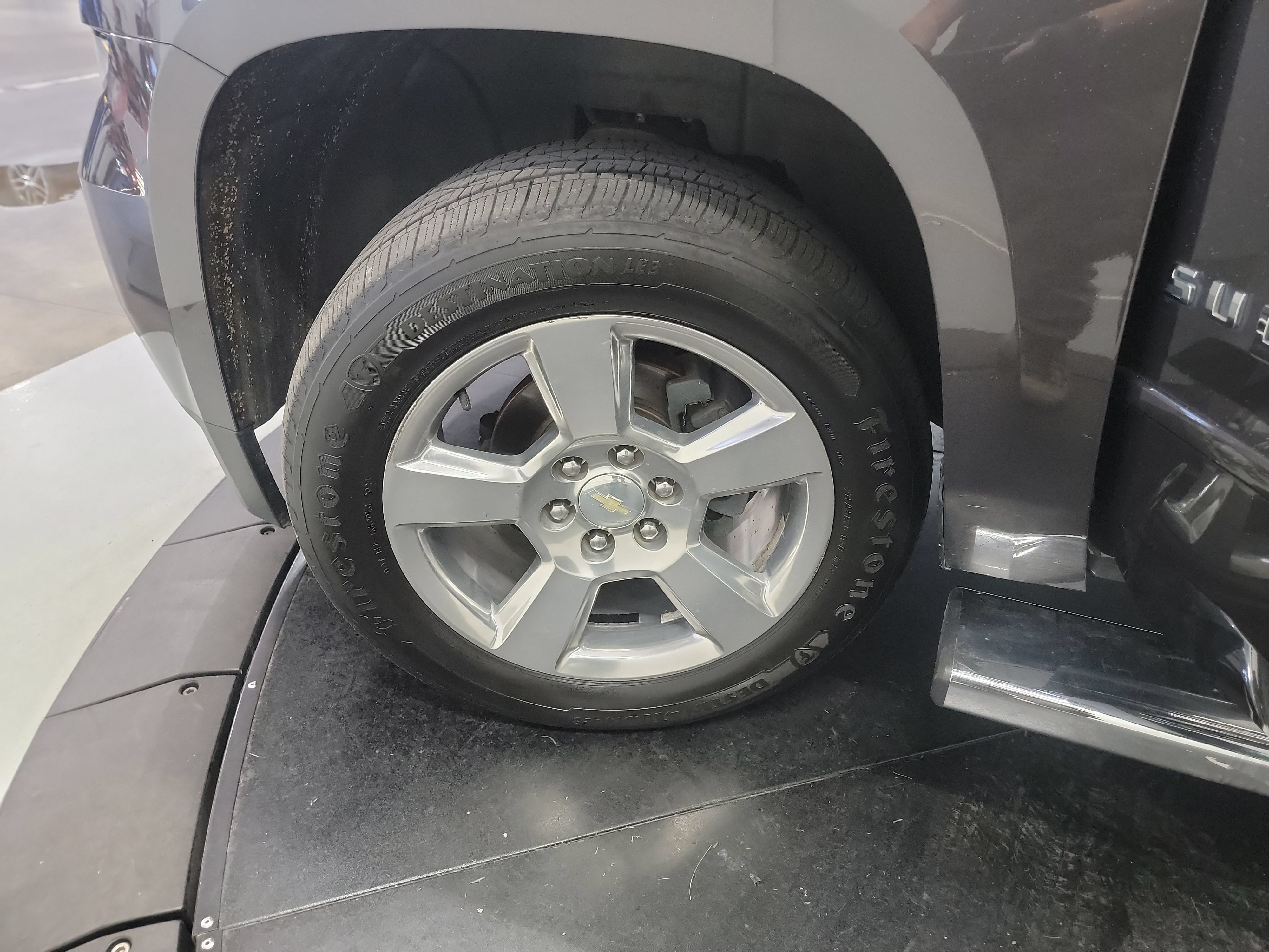 Used 2018 Chevrolet Suburban Premier AWD/4WD image 29