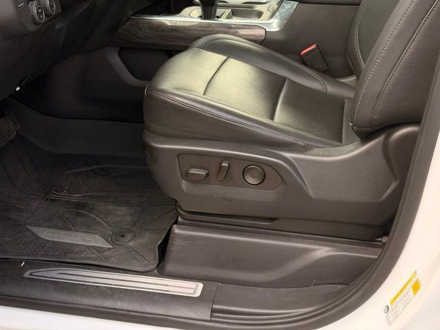 Used 2022 Chevrolet Silverado 1500 LTZ AWD/4WD image 22