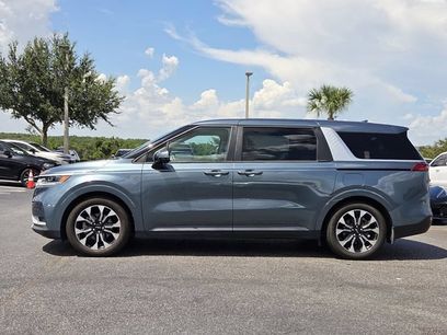 Used 2023 Kia Carnival EX