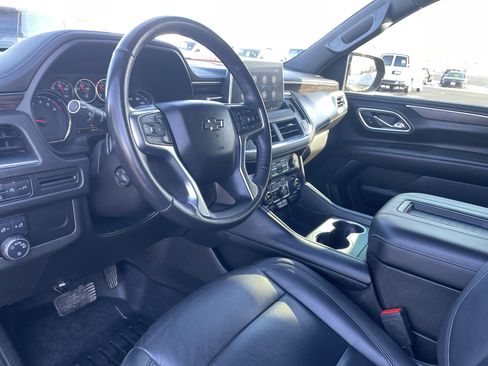 Used 2021 Chevrolet Tahoe Z71 w/ Luxury Package image 9