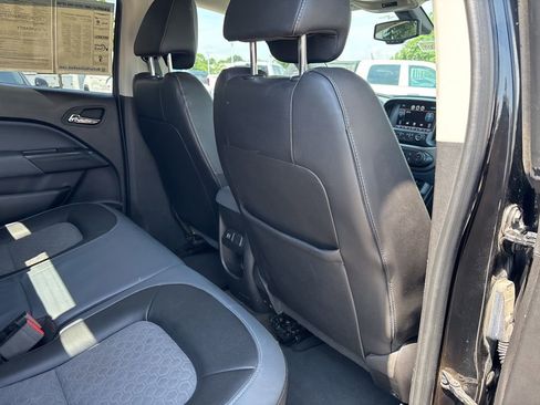 Used 2015 Chevrolet Colorado Z71 AWD/4WD image 43