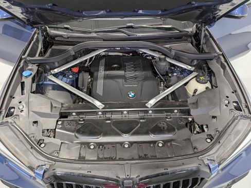 Used 2021 BMW X5 xDrive40i w/ M Sport Package AWD/4WD image 14