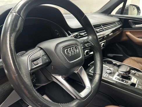 Used 2017 Audi Q7 3.0T Prestige AWD/4WD image 23