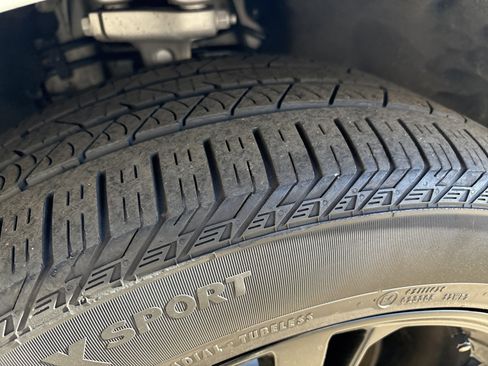 Used 2019 Audi Q8 Premium Plus w/ Premium Plus image 12