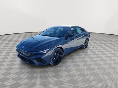 New 2026 Hyundai Elantra Sport FWD image 4