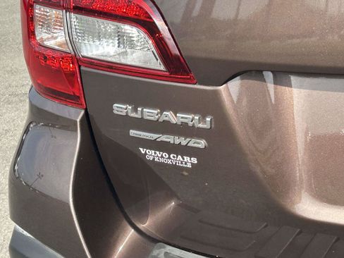 Used 2019 Subaru Outback 2.5i Limited w/ Popular Package #2 AWD/4WD image 11