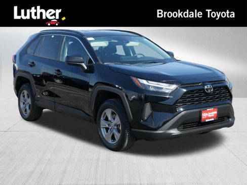 Certified 2025 Toyota RAV4 LE image 1