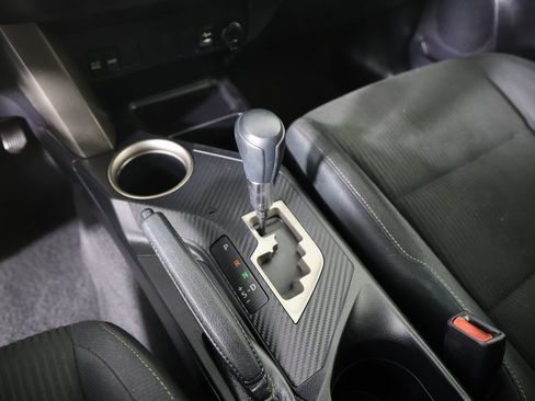 Used 2013 Toyota RAV4 XLE image 20