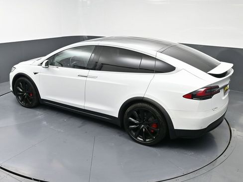 Used 2021 Tesla Model X Performance image 48