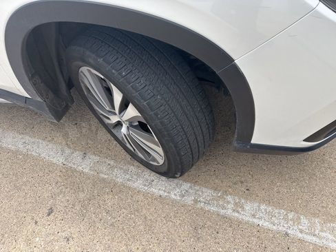 Used 2019 Subaru Ascent Limited w/ Popular Package #2 image 9