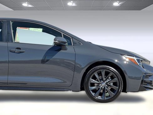 Certified 2026 Toyota Corolla SE w/ SE Premium Package FWD image 33