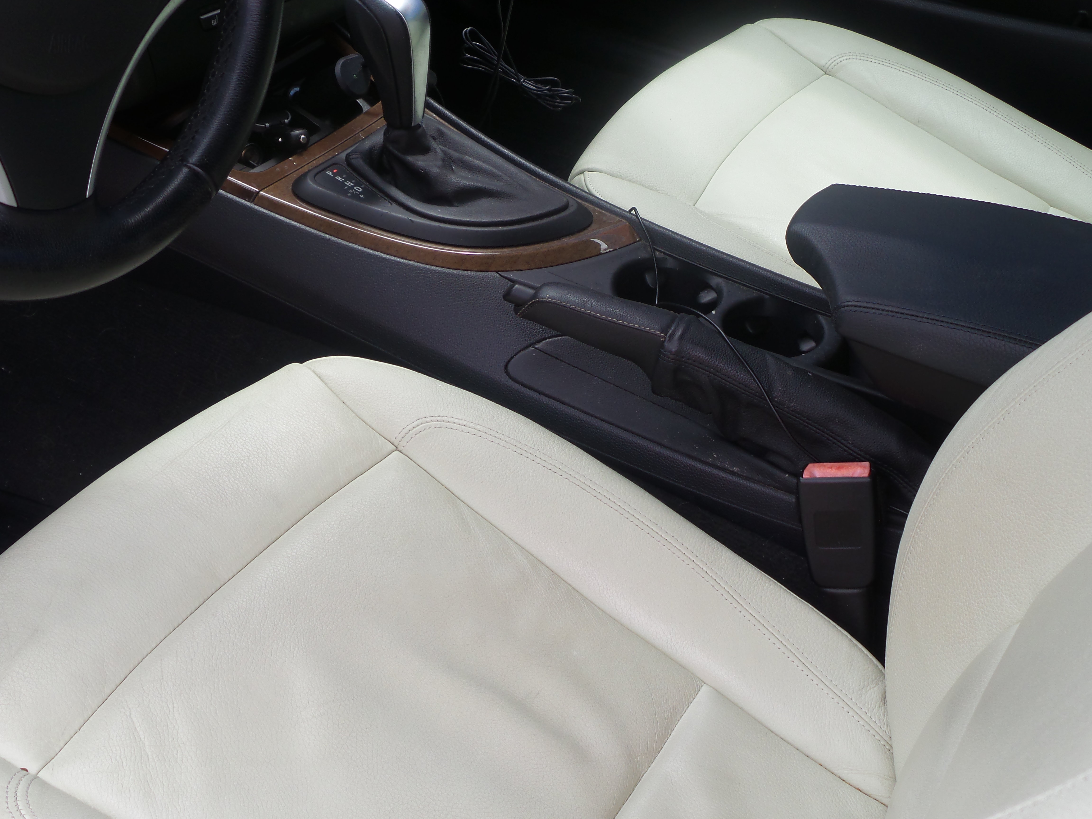 Used 2009 BMW 128i Convertible RWD image 32