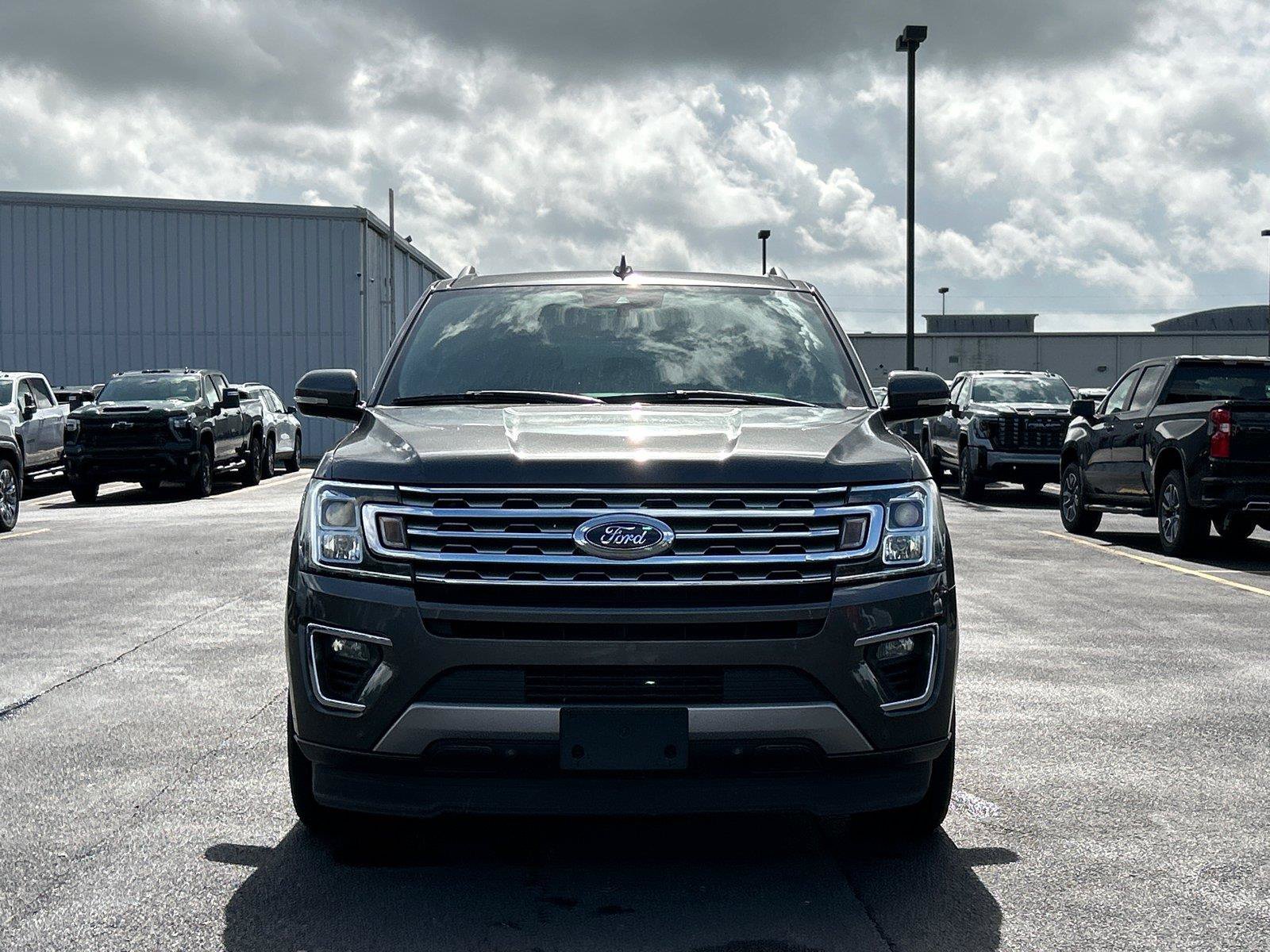 Used 2019 Ford Expedition Limited w/ Equipment Group 301A RWD image 10