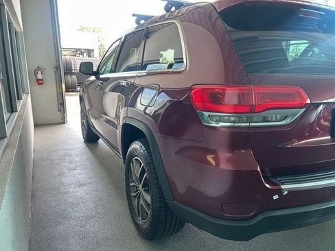 Used 2017 Jeep Grand Cherokee Limited RWD image 9
