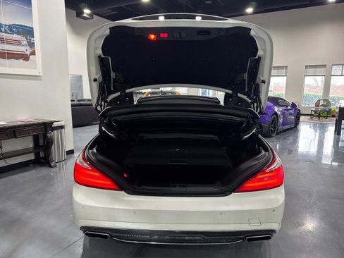 Used 2013 Mercedes-Benz SL 550 w/ Premium Pkg image 14