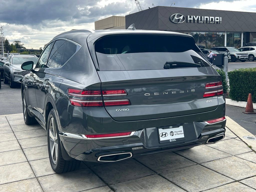 Used 2022 Genesis GV80 2.5T w/ Advanced Package 02 AWD/4WD image 11