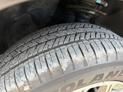 Used 2025 Subaru Forester Premium AWD/4WD image 30