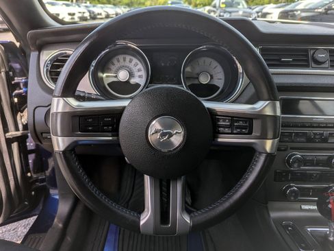 Used 2011 Ford Mustang GT Premium w/ Comfort Pkg image 16