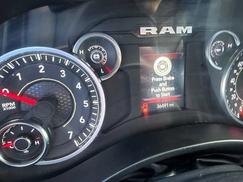 Used 2025 RAM 1500 Big Horn AWD/4WD image 12