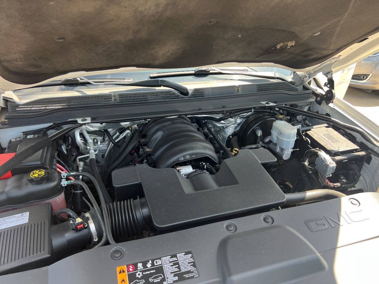 Used 2017 GMC Yukon Denali w/ Open Road Package AWD/4WD image 27