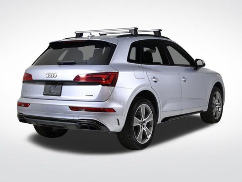 Certified 2025 Audi Q5 2.0T Premium w/ Convenience Plus Package image 5