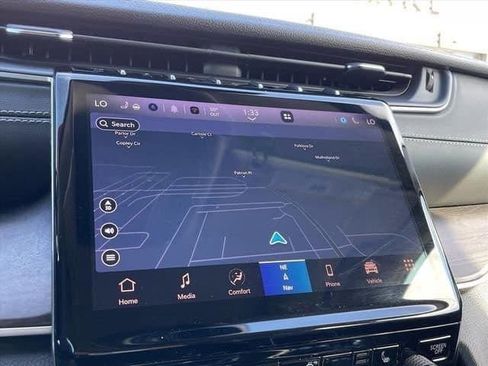 Used 2024 Jeep Grand Cherokee Limited image 18