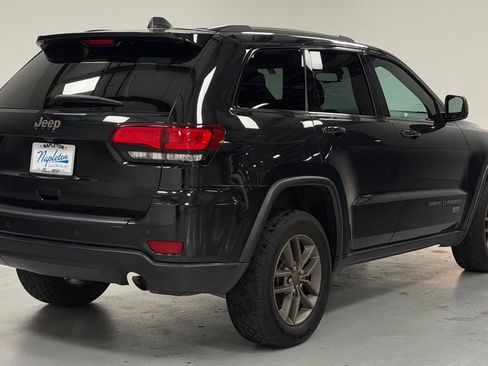 Used 2016 Jeep Grand Cherokee Laredo 75th Anniversary AWD/4WD image 3