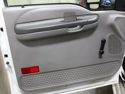 Used 2000 Ford F350 4x4 Regular Cab DRW Super Duty image 12