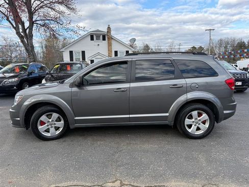 Used 2013 Dodge Journey SE image 8