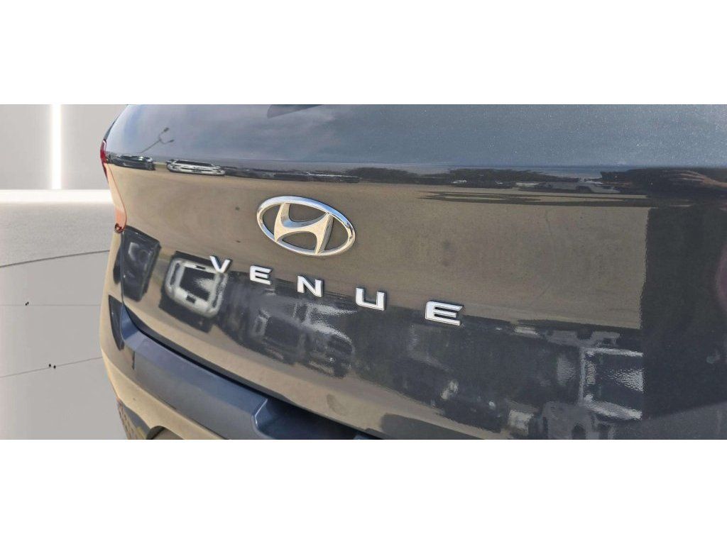 Used 2023 Hyundai Venue SEL w/ Cargo Package FWD image 33