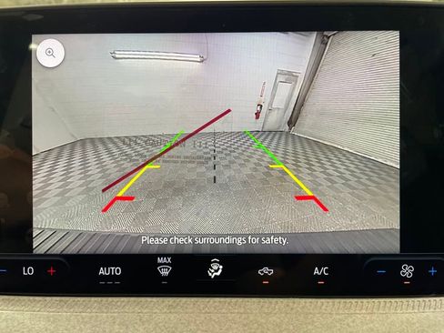 New 2025 Ford Maverick XLT image 24