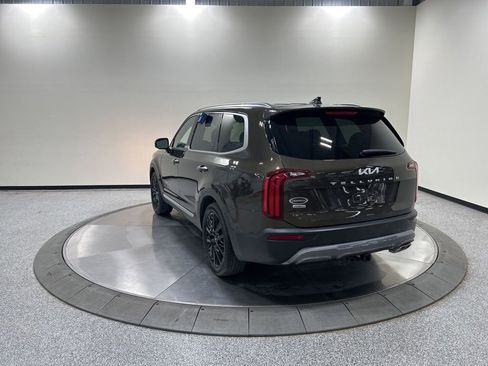 Used 2022 Kia Telluride SX w/ SX Prestige Package AWD/4WD image 9