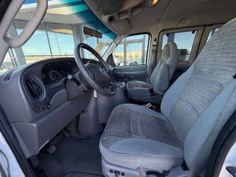 Used 2003 Ford E-350 and Econoline 350 XL image 8