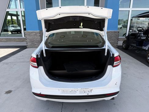 Used 2018 Ford Fusion SE w/ Equipment Group 602A FWD image 38