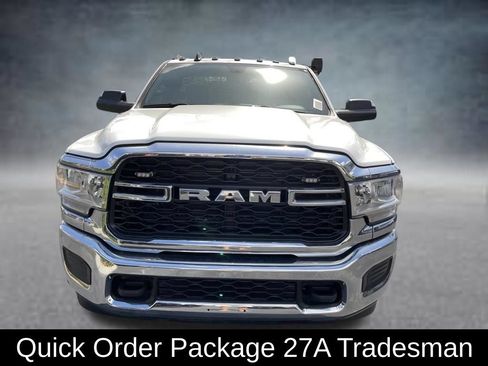 Used 2022 RAM 3500 Tradesman AWD/4WD image 3