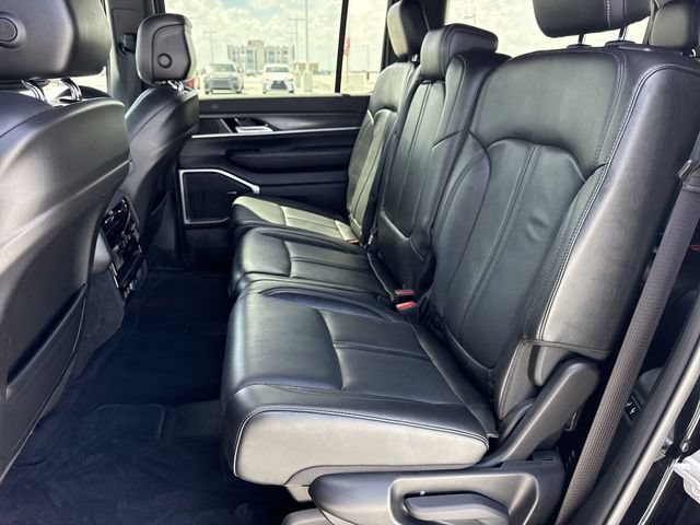 Used 2023 Jeep Wagoneer Series III w/ Preferred Equipment Group RWD image 23