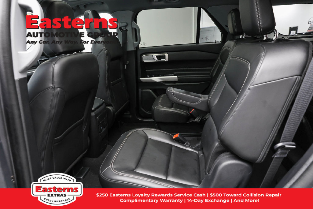 Used 2024 Ford Explorer XLT w/ Equipment Group 202A AWD/4WD image 23